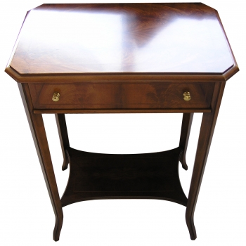 Τραπεζάκι σαλονιου / Βιτρινάκι