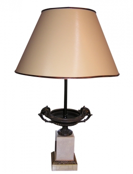 Επιτραπέζιο φωτιστικο 